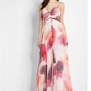 Pink Floral Sleeveless Maxi Dress (perfect for a guest at a spring wedding) 🌸